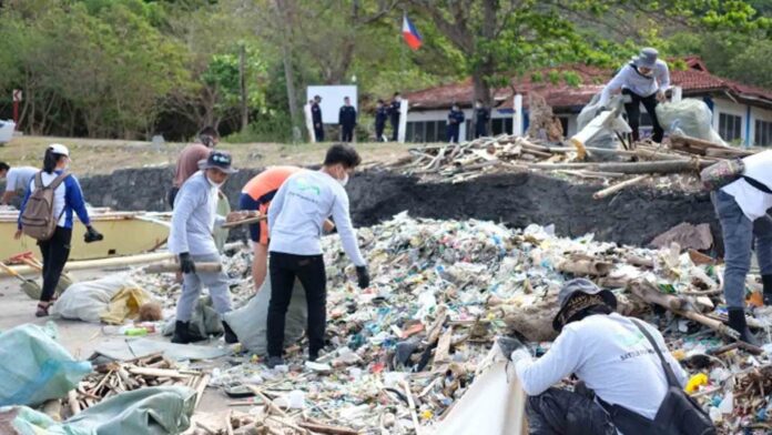 20220303-PAGEONE-Manila-Bay-Clean-Up.jpg