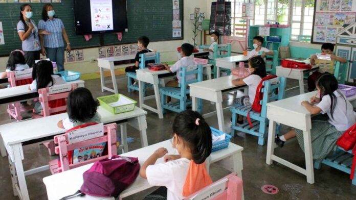20220307-PAGEONE-face-to-face-classes.jpg