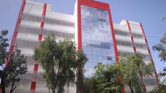 20220321-PAGEONE-Taguig-multilevel-school-buildings.jpg