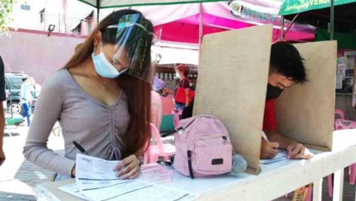 20210803-PAGEONE-Voters.jpg