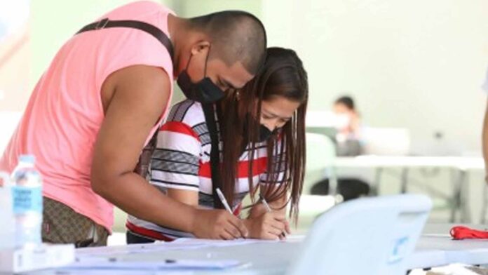 20220404-PAGEONE-Balik-Probinsya.jpg