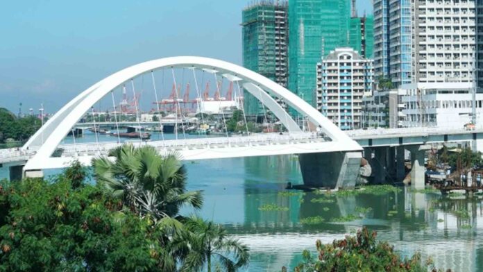 20220404-PAGEONE-Binondo-Intramuros-Bridge.jpg