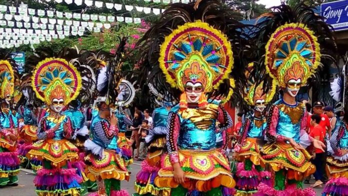 20220717-PAGEONE-Masskara-.jpg